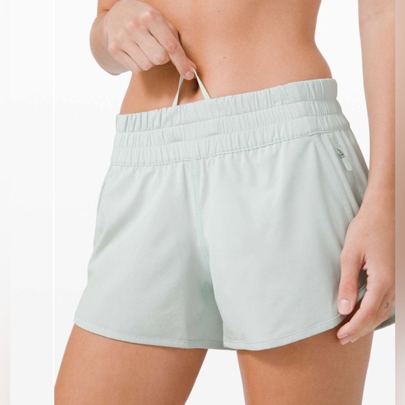 Lululemon Tracker Short V *4" Sz 8 in Island Mist - Picture 1 of 14